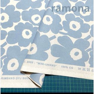 マリメッコ(marimekko)の⭐️キープ マリメッコ 生地 ミニウニッコ ライトブルー2022春 日本限定(生地/糸)