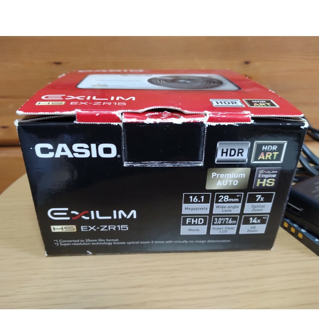 CASIO(カシオ)のCASIOEXILIM　EX-ZR15 デジタルカメラ スマホ/家電/カメラのカメラ(コンパクトデジタルカメラ)の商品写真