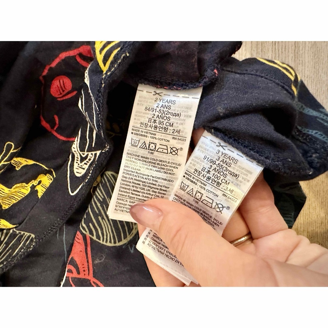 GAP(ギャップ)の【GAP】長袖2着セット/95･100センチ キッズ/ベビー/マタニティのキッズ服男の子用(90cm~)(Tシャツ/カットソー)の商品写真