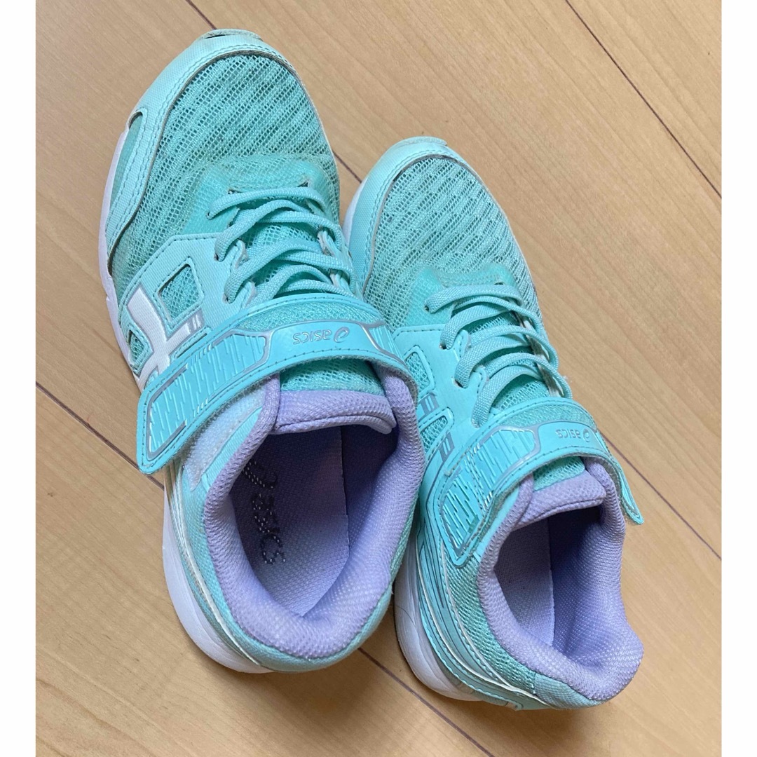 asics(アシックス)のスニーカー（asics）21cm キッズ/ベビー/マタニティのキッズ靴/シューズ(15cm~)(スニーカー)の商品写真