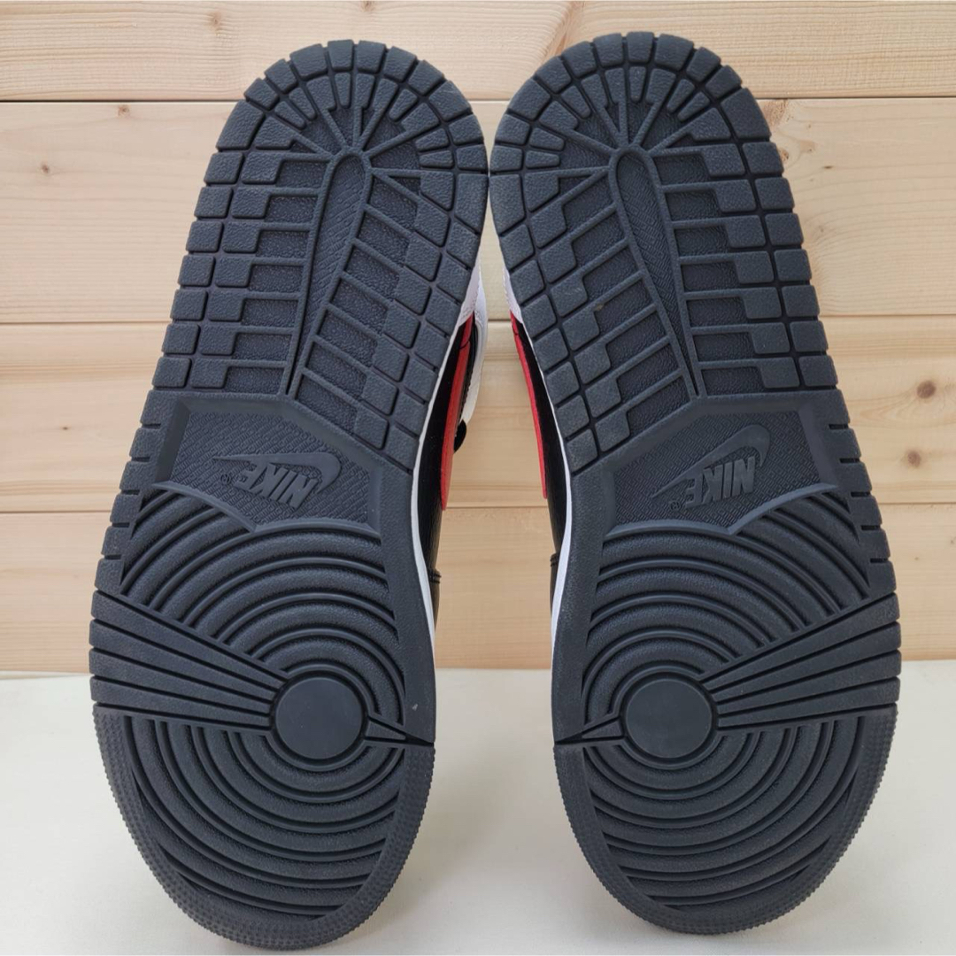 Jordan Brand（NIKE）(ジョーダン)のナイキ エアジョーダン1 ミッド "ブラック/チリレッド/ホワイト"26.5cm メンズの靴/シューズ(スニーカー)の商品写真