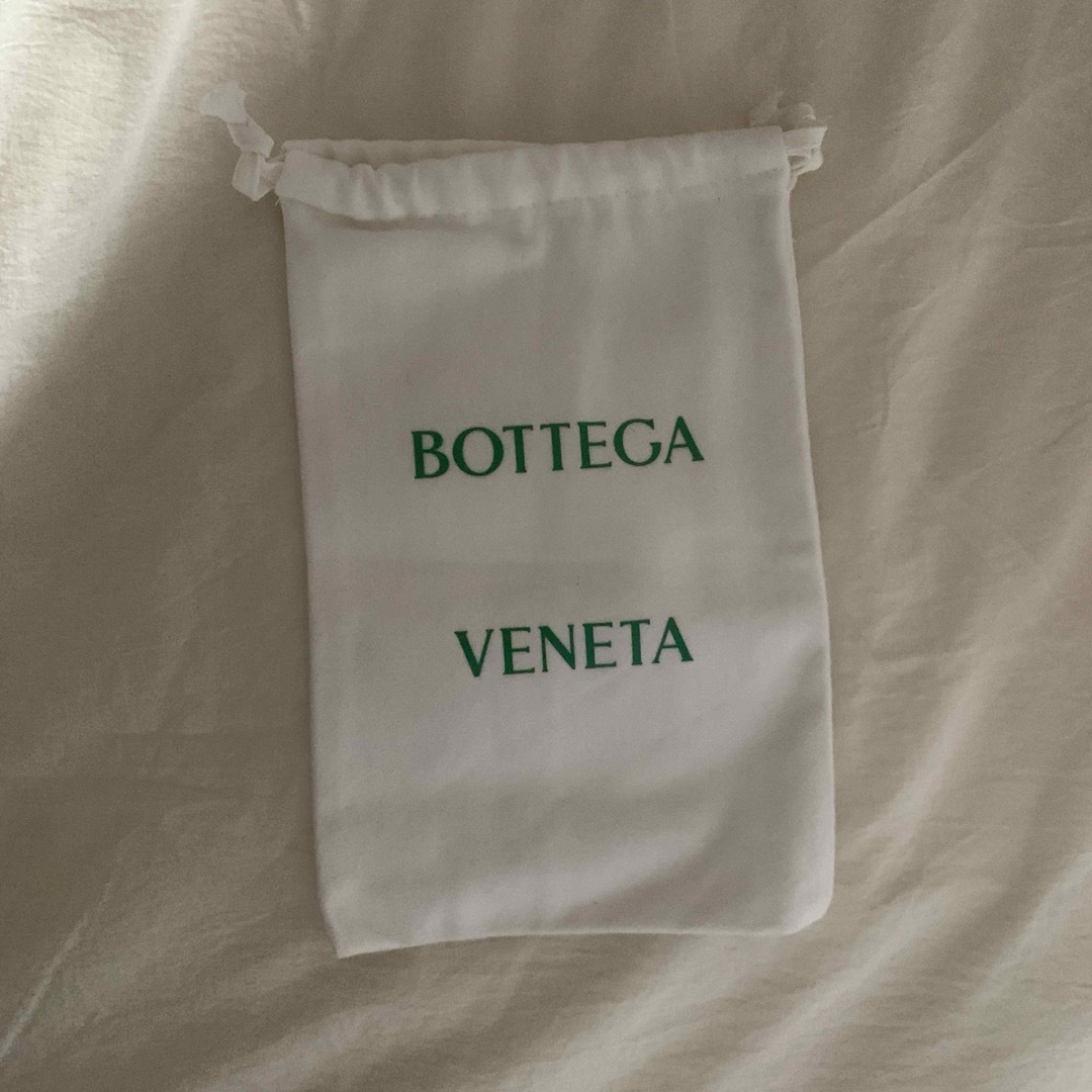 Bottega Veneta(ボッテガヴェネタ)のセールbottega venetaポーチ　保存袋　中 レディースのファッション小物(ポーチ)の商品写真