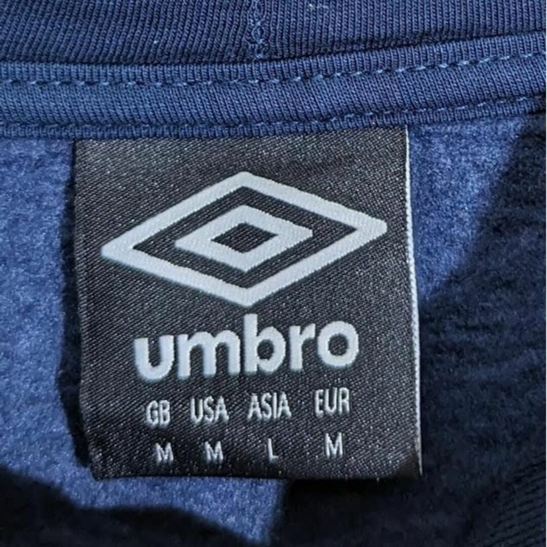 UMBRO(アンブロ)の古着 パーカー アメカジ プリント アンブロ umbro ネイビー メンズのトップス(パーカー)の商品写真
