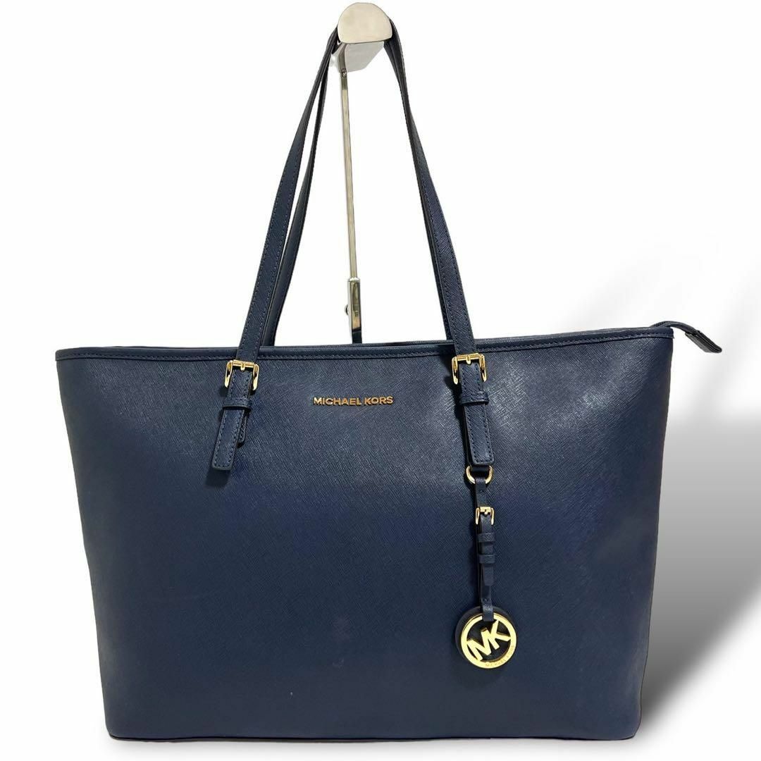 Michael Kors(マイケルコース)の美品　未使用級　マイケルコース　トートバッグ　ショルダーバッグ　A4収納可　紺 レディースのバッグ(トートバッグ)の商品写真