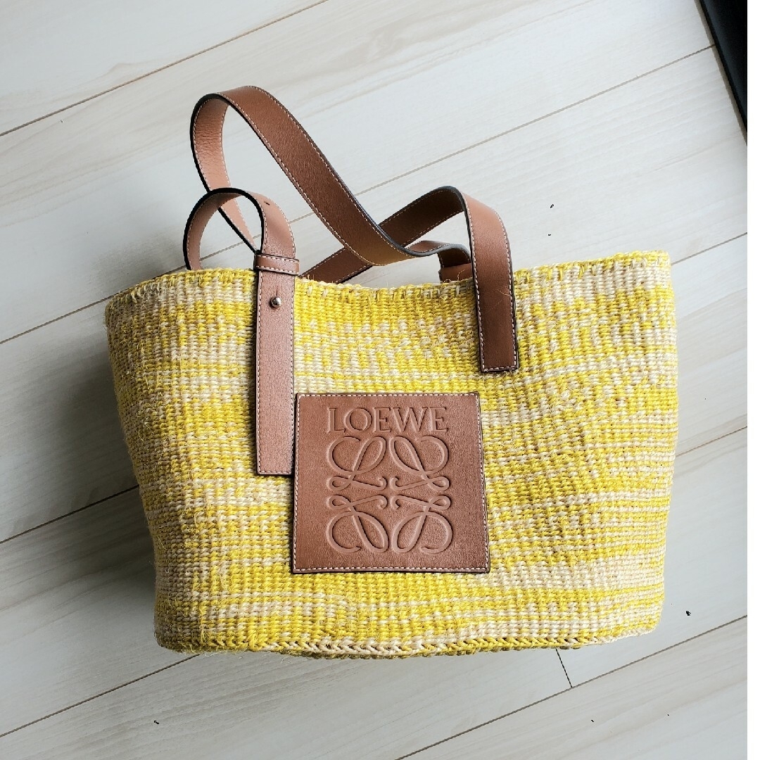 LOEWE(ロエベ)のLOEWEカゴトートバッグ レディースのバッグ(かごバッグ/ストローバッグ)の商品写真