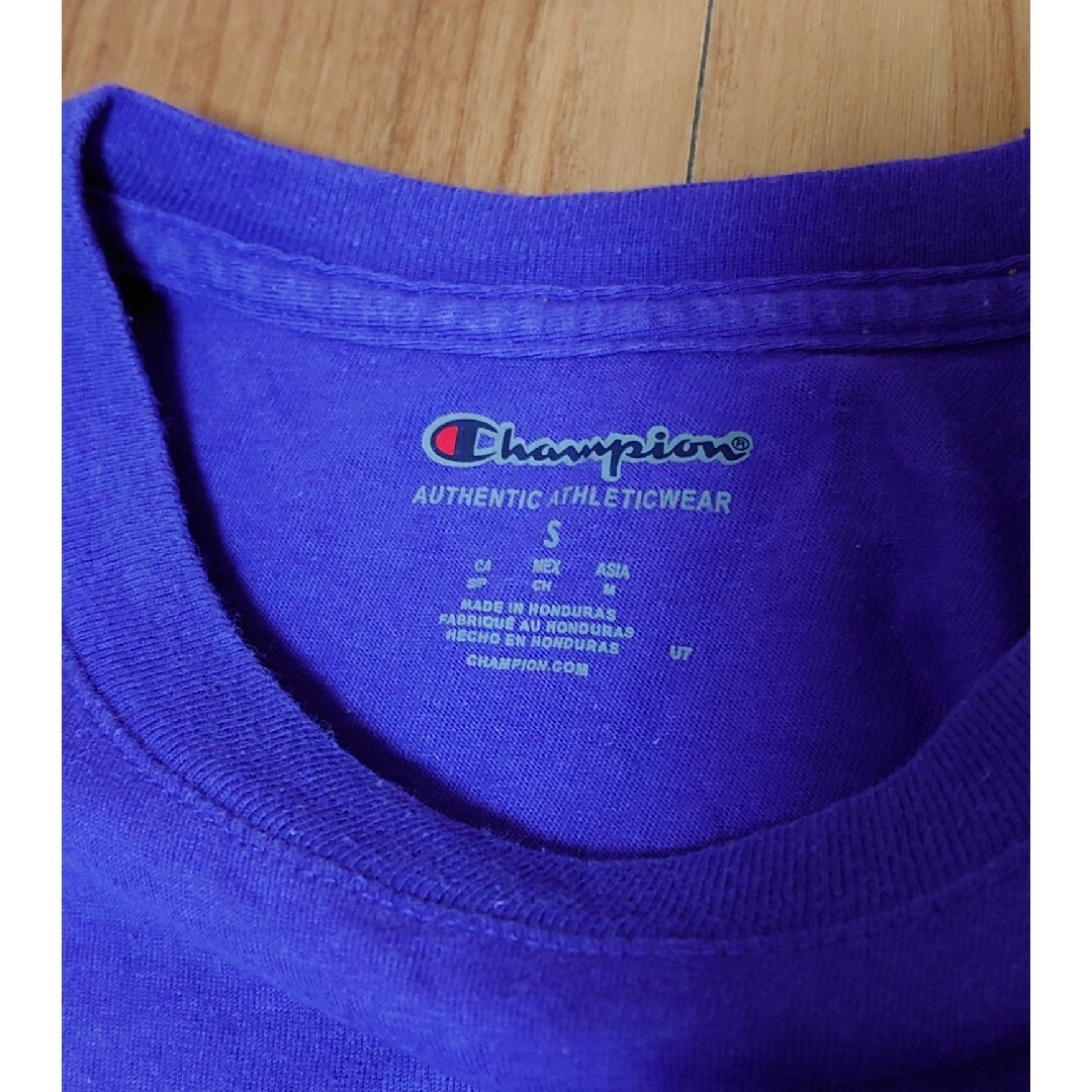 Champion(チャンピオン)のChampion　チャンピオン　メンズ　レディース　Tシャツ　パープル　紫　半袖 メンズのトップス(Tシャツ/カットソー(半袖/袖なし))の商品写真