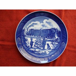 ロイヤルコペンハーゲン(ROYAL COPENHAGEN)のロイヤルコペンハーゲンイヤープレート2004(陶芸)