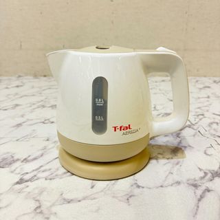 16657 電気ケトル T-fal  BF805  0.8L