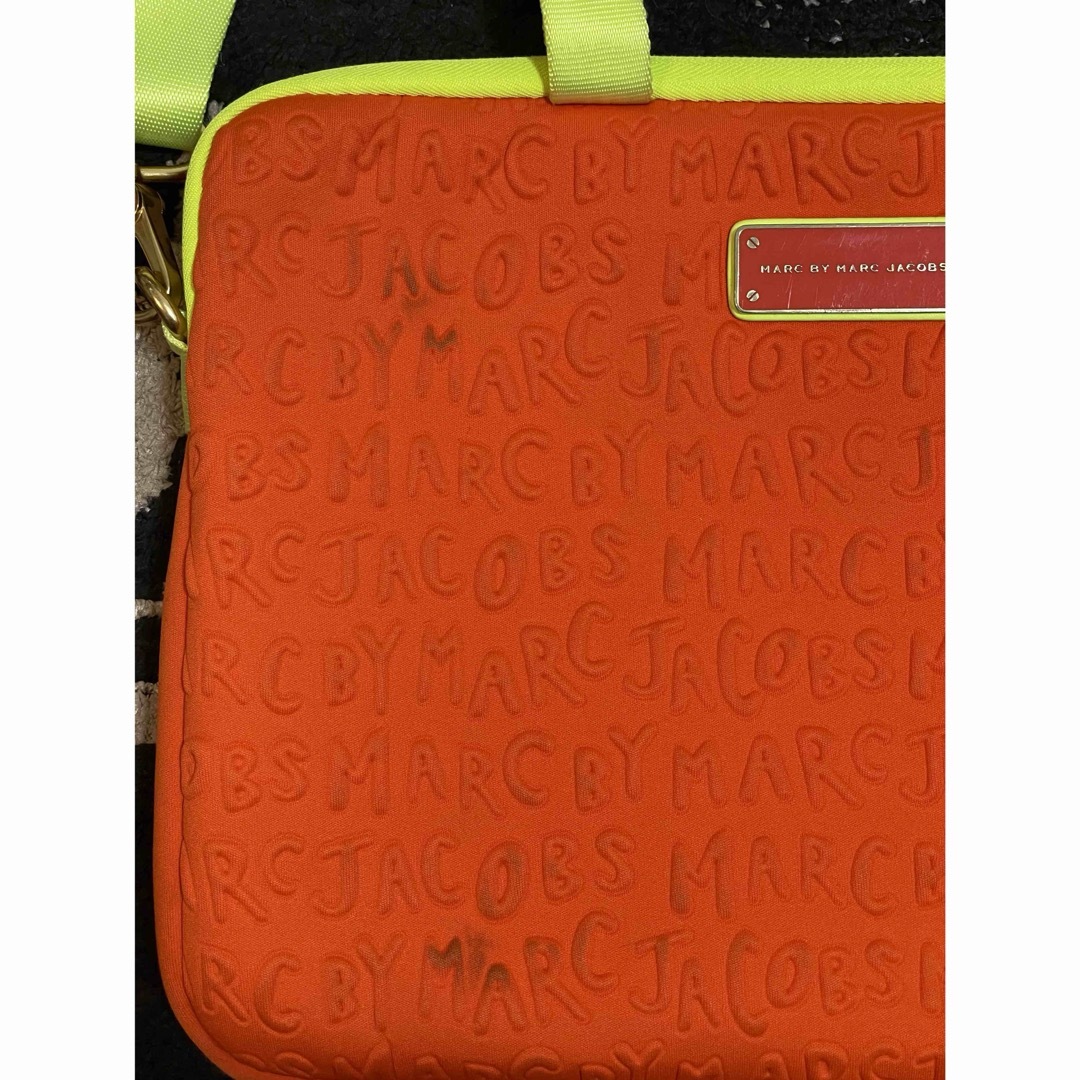 MARC BY MARC JACOBS(マークバイマークジェイコブス)の《ハワイで購入》★MARC BY MARC JACOBS★パソコンケース スマホ/家電/カメラのPC/タブレット(その他)の商品写真