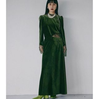 アメリヴィンテージ(Ameri VINTAGE)のUND VELOUR HOLE LACE DRESS アメリ　ワンピース　ドレス(ロングワンピース/マキシワンピース)