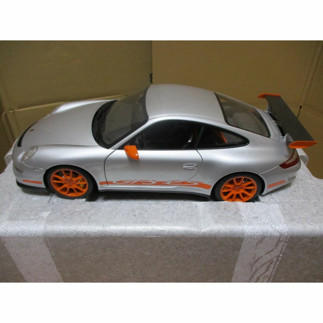 オートアート 1/12 ポルシェ 911(997) GT3 RS シルバー エンタメ/ホビーのおもちゃ/ぬいぐるみ(ミニカー)の商品写真
