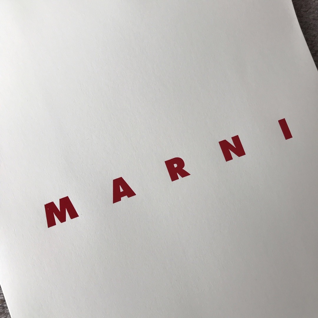 Marni(マルニ)のMARNI ショップ袋　中 レディースのバッグ(ショップ袋)の商品写真