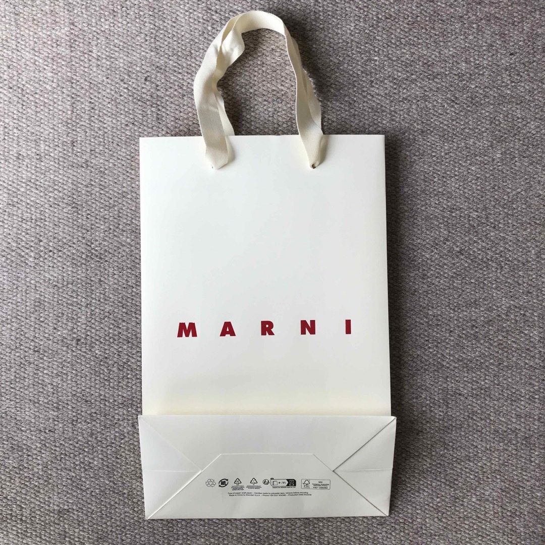 Marni(マルニ)のMARNI ショップ袋　中 レディースのバッグ(ショップ袋)の商品写真