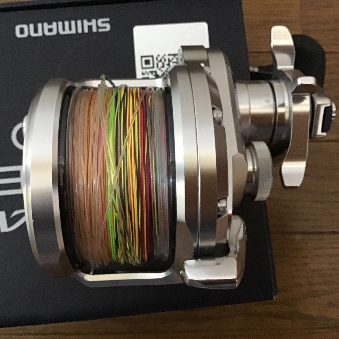 SHIMANO(シマノ)のオシアジガー4000 スポーツ/アウトドアのフィッシング(リール)の商品写真