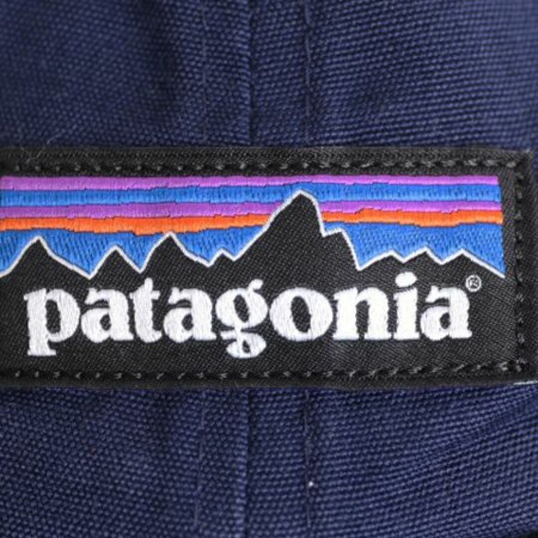 patagonia(パタゴニア)のパタゴニア P-6 ボックスロゴ ベースボール キャップ フリーサイズ 古着 帽子 Patagonia アウトドア ワンポイント トラッカー ハット 濃紺 メンズの帽子(キャップ)の商品写真