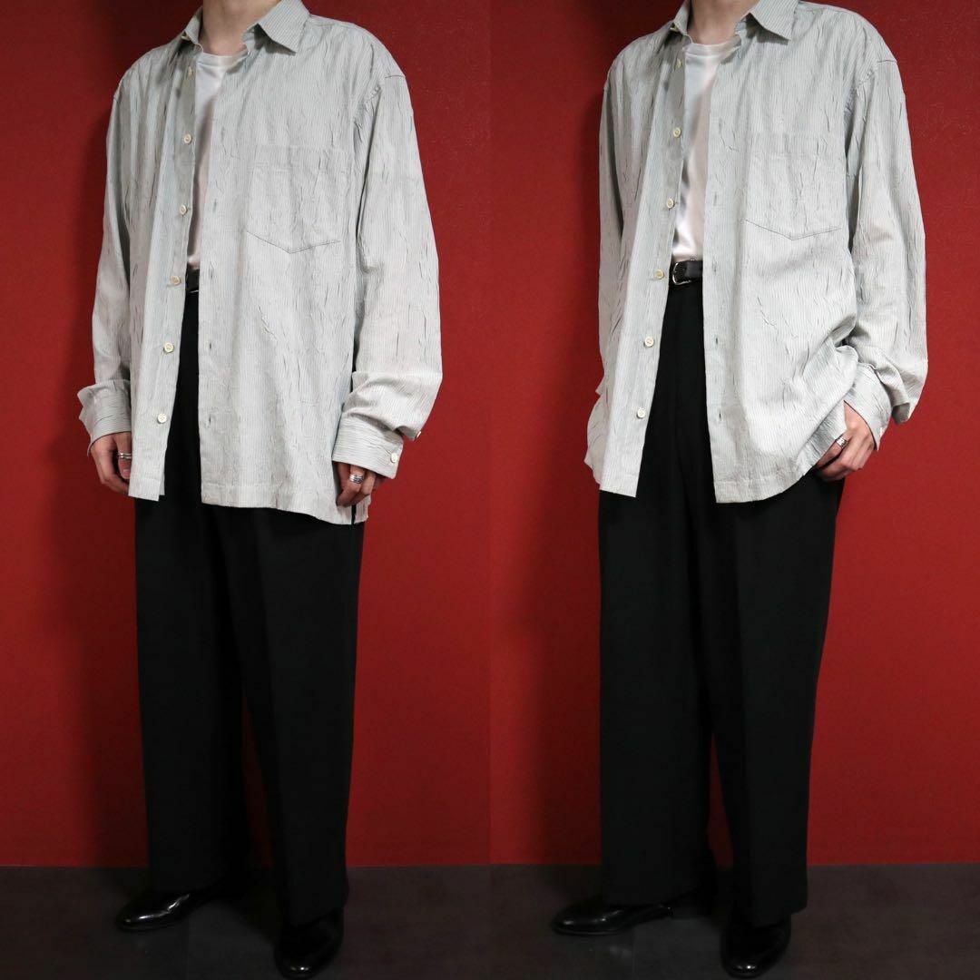 ISSEY MIYAKE(イッセイミヤケ)の【極希少】ISSEY MIYAKE MEN シワ加工デザイン ストライプ シャツ メンズのトップス(Tシャツ/カットソー(七分/長袖))の商品写真