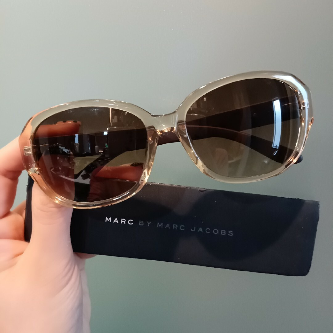 MARC BY MARC JACOBS(マークバイマークジェイコブス)のマークバイマークジェイコブス　サングラス レディースのファッション小物(サングラス/メガネ)の商品写真