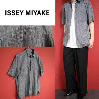 イッセイミヤケ(ISSEY MIYAKE)の【極美品】ISSEY MIYAKE MEN プリーツ シワ加工 デザイン シャツ(Tシャツ/カットソー(半袖/袖なし))