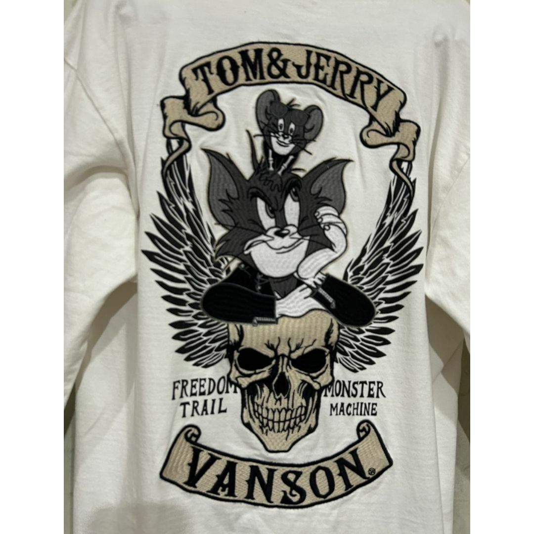 VANSON(バンソン)の＊VANSON×トムとジェリー スカル 刺繍 袖ロゴ 長袖 Tシャツ XL メンズのトップス(Tシャツ/カットソー(七分/長袖))の商品写真