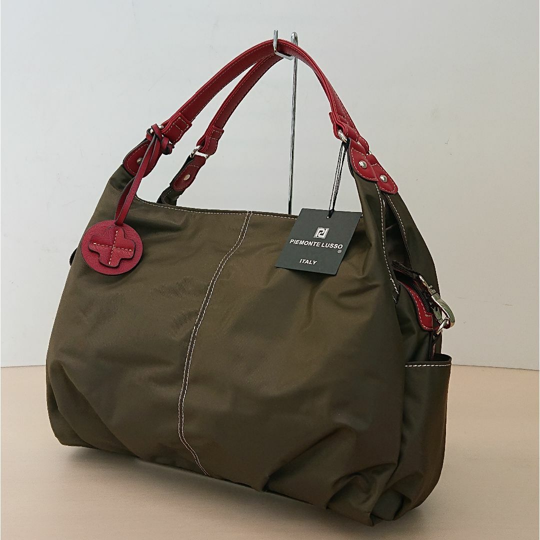 新品 ピエモンテルッソ 7057ナイロンツイル2ウェイバッグ CORIS CHW レディースのバッグ(ボストンバッグ)の商品写真