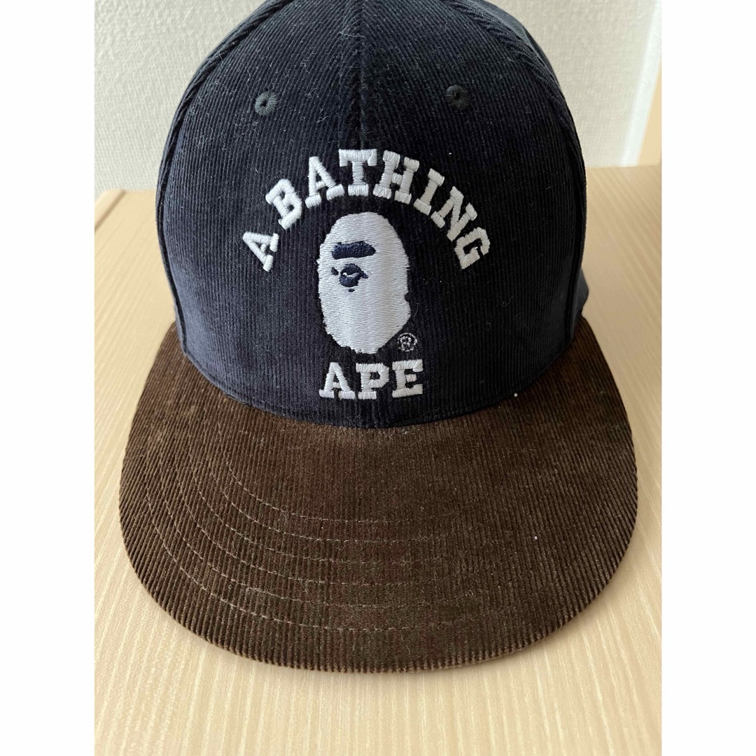 A BATHING APE(アベイシングエイプ)の極美品！BAPE コーデュロイ　スナップバックキャップ メンズの帽子(キャップ)の商品写真