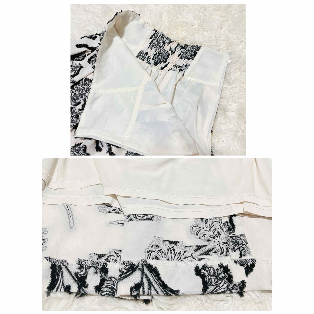 Lily Brown(リリーブラウン)のLILY BROWN ジャガードコルセットスカート　白黒　サイズ1 レディースのスカート(ロングスカート)の商品写真