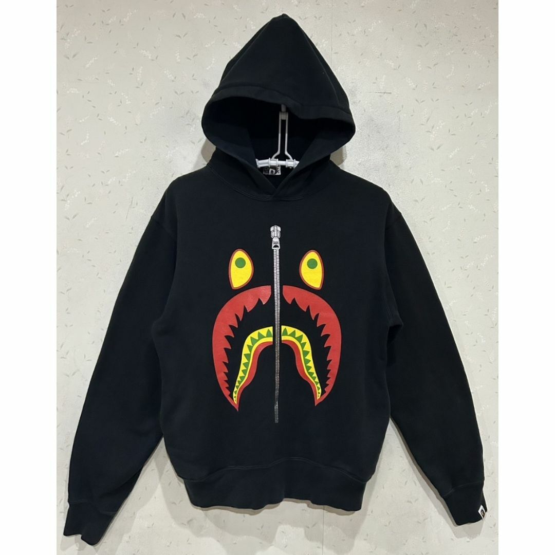 BAPY BY A BATHING APE(ベイピーバイアベイシングエイプ)の＊BAPE BY A BATHING APE シャーク パーカー S メンズのトップス(パーカー)の商品写真