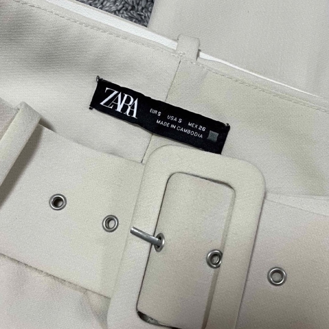 ZARA(ザラ)のZARA AZUL SLY‼️8着セット レディースのパンツ(デニム/ジーンズ)の商品写真