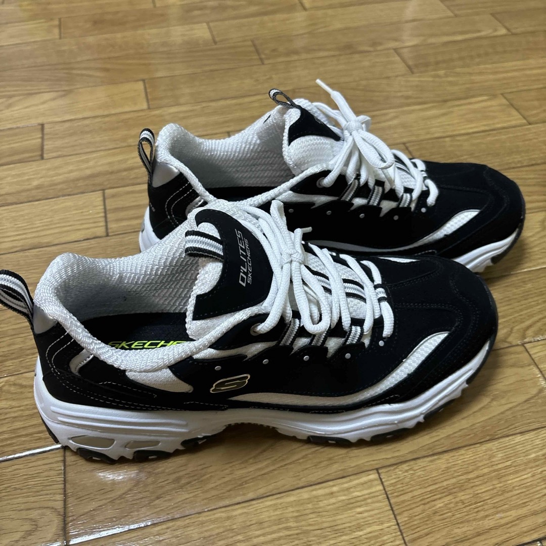 SKECHERS(スケッチャーズ)のスケッチャーズ　ディライト　スニーカー　27センチ メンズの靴/シューズ(スニーカー)の商品写真