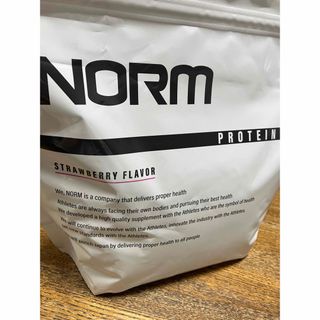 NORM プロテイン　ストロベリー(プロテイン)