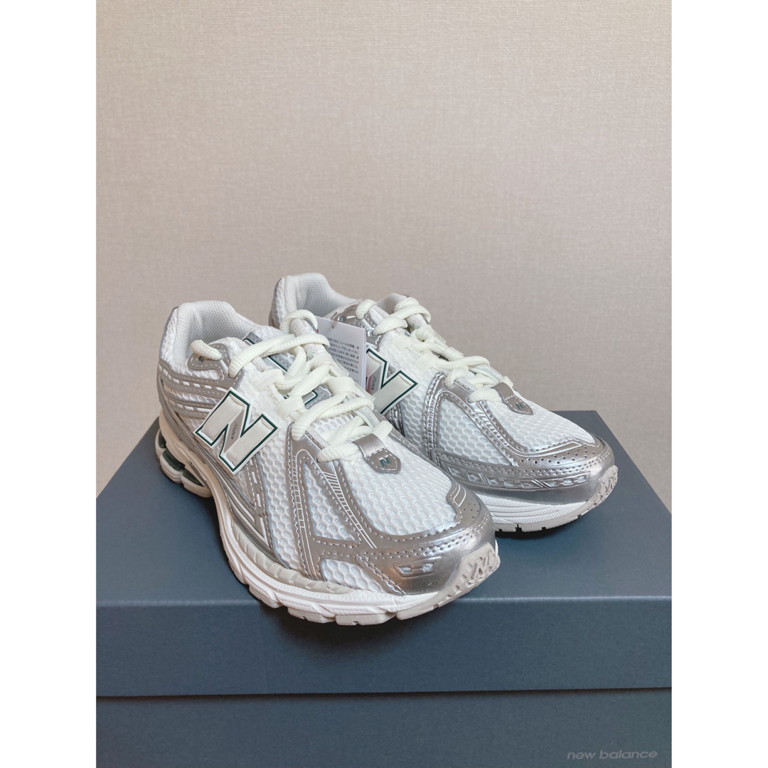 New Balance(ニューバランス)の【24.5センチ】NEW BALANCE　M1906 レディースの靴/シューズ(スニーカー)の商品写真