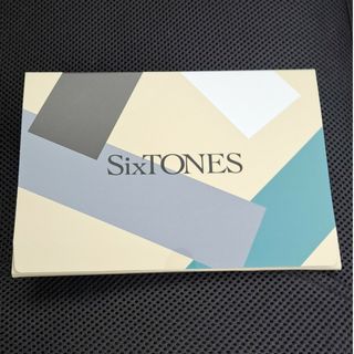 ジャニーズ(Johnny's)のSixTONESカレンダー(アイドルグッズ)