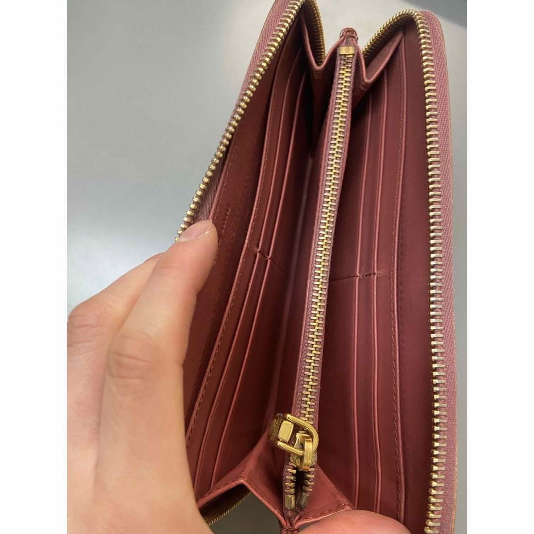 miumiu(ミュウミュウ)のmiumiu 長財布　ミュウミュウ　 レディースのファッション小物(財布)の商品写真