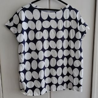 ユニクロ(UNIQLO)のユニクロ　レディース　Lサイズ　フィンレイソン UT　半袖Tシャツ(Tシャツ(半袖/袖なし))