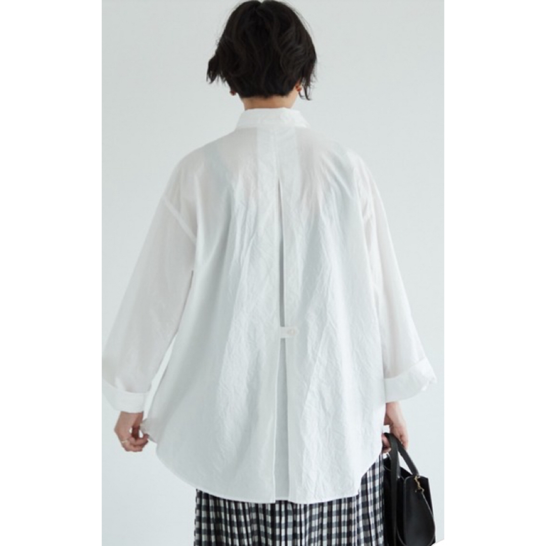 yuni(ユニ)のyuni コットンキャッチワッシャーwide sleevs shirt レディースのトップス(シャツ/ブラウス(長袖/七分))の商品写真