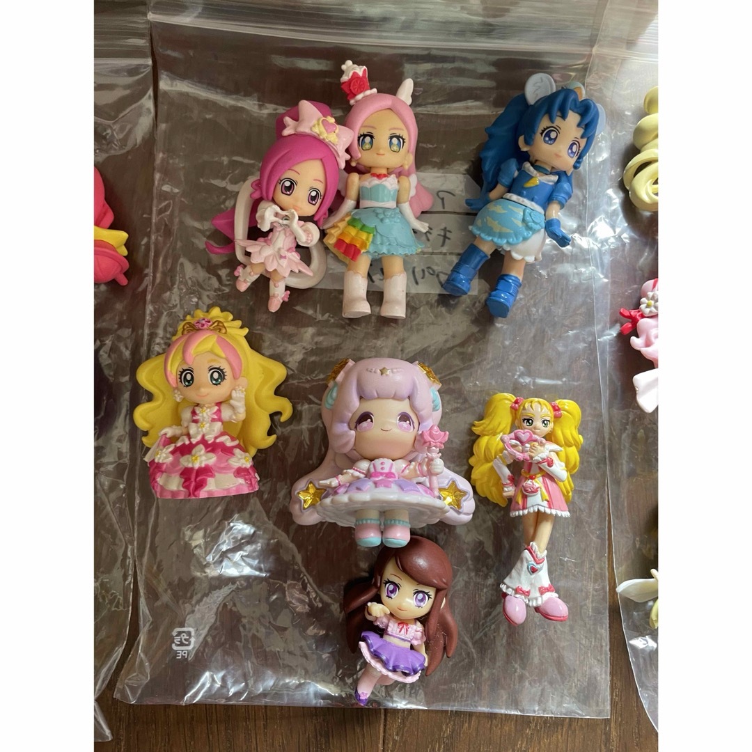 【バラ売り可】プリキュア　フィギュア　まとめ売りセット エンタメ/ホビーのおもちゃ/ぬいぐるみ(キャラクターグッズ)の商品写真