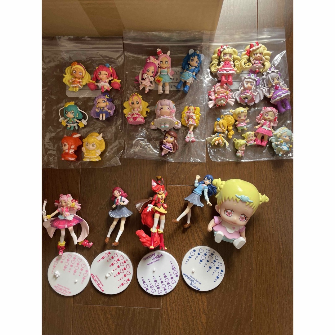 【バラ売り可】プリキュア　フィギュア　まとめ売りセット エンタメ/ホビーのおもちゃ/ぬいぐるみ(キャラクターグッズ)の商品写真