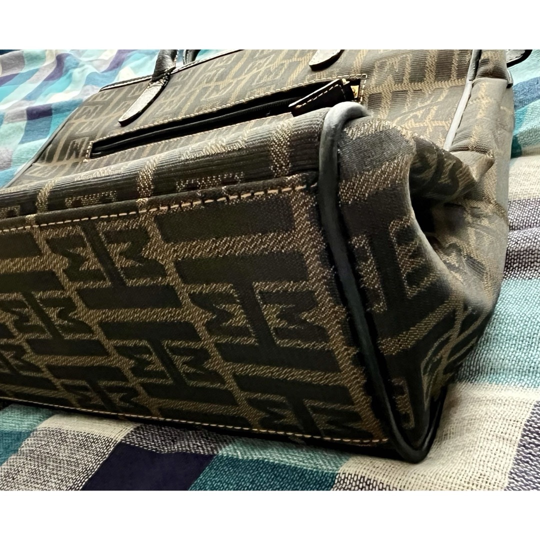 MILANO HOUSE モノグラム柄 軽量 キャンバス地 トートバッグ レディースのバッグ(トートバッグ)の商品写真