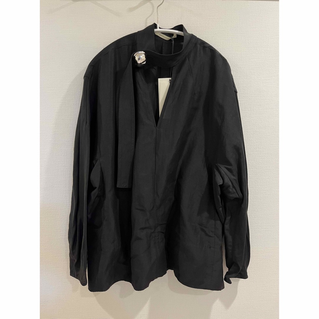 Jil Sander(ジルサンダー)の新品 ハルノブムラタ　HEPBURN サイズ34 ブラック レディースのトップス(シャツ/ブラウス(長袖/七分))の商品写真