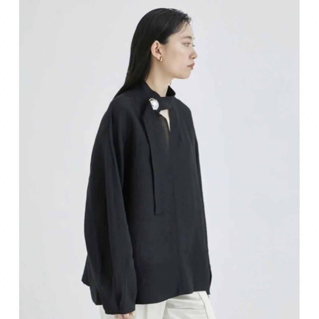 Jil Sander(ジルサンダー)の新品 ハルノブムラタ　HEPBURN サイズ34 ブラック レディースのトップス(シャツ/ブラウス(長袖/七分))の商品写真