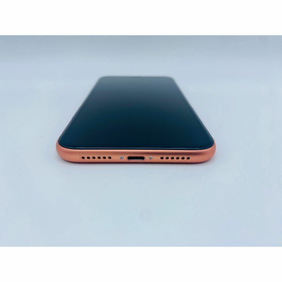 041 iPhone XR 256GB コーラル/新品バッテリー/シムフリー スマホ/家電/カメラのスマートフォン/携帯電話(スマートフォン本体)の商品写真