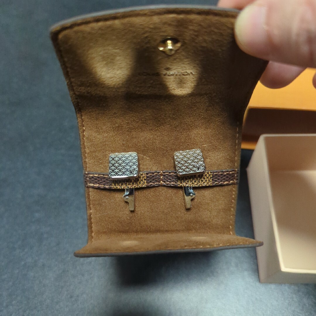LOUIS VUITTON カフリンク・シャンゼリゼM65043 LOUIS VUITTON カフリンク・シャンゼリゼM65043