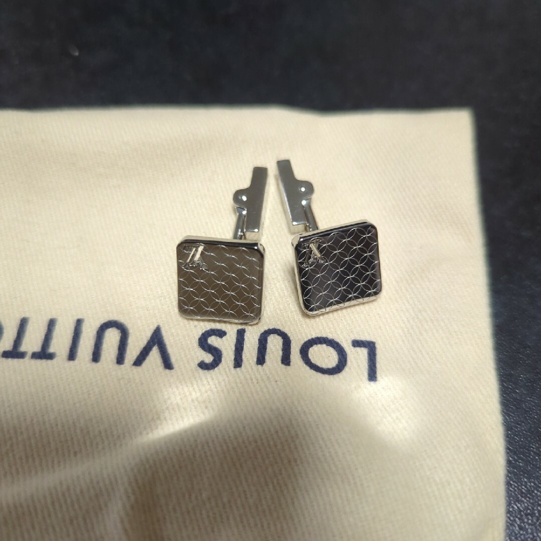 LOUIS VUITTON カフリンク・シャンゼリゼM65043 LOUIS VUITTON カフリンク・シャンゼリゼM65043