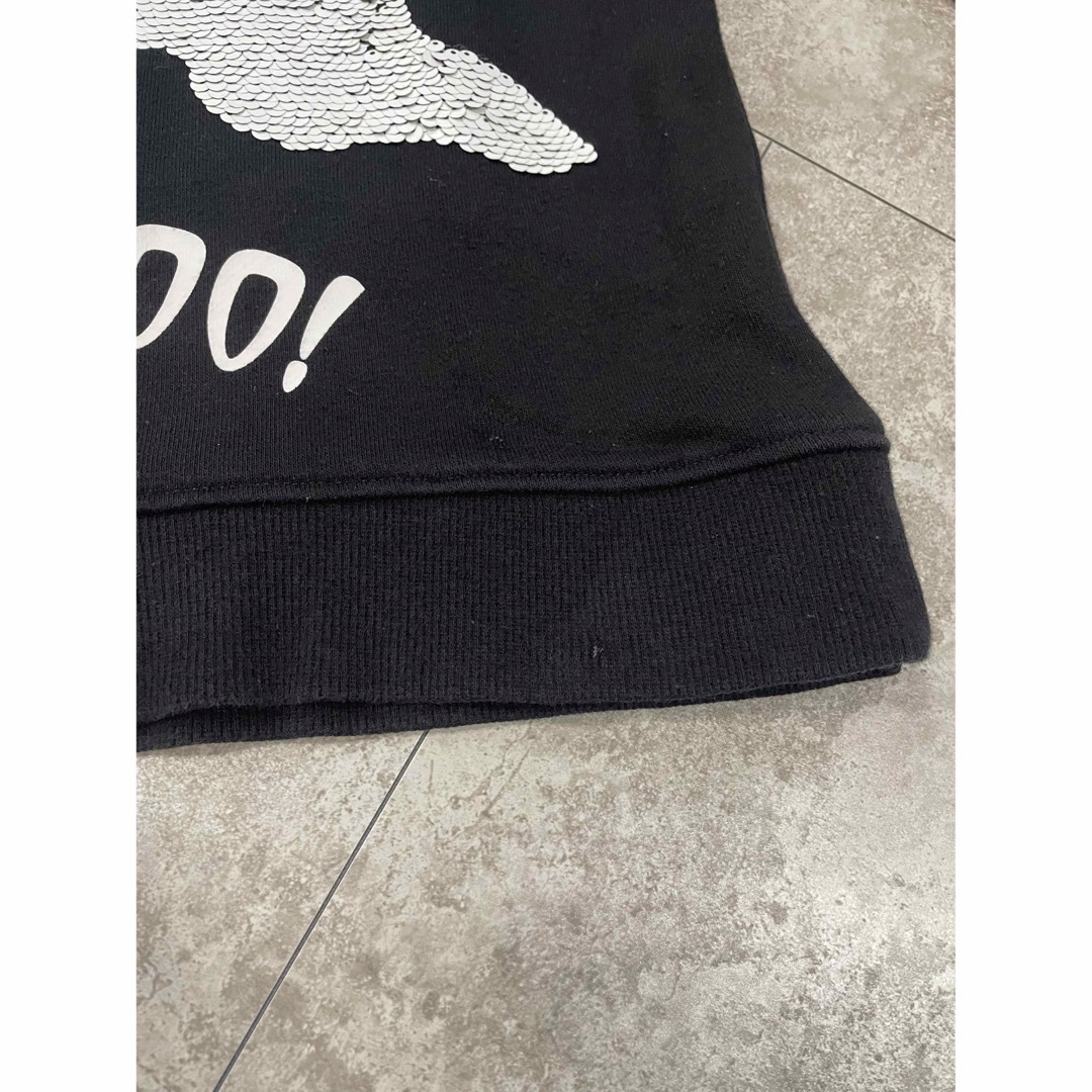 H&M(エイチアンドエム)のトレーナー　130　ハロウィン　H&M　キッズ　スパンコール キッズ/ベビー/マタニティのキッズ服男の子用(90cm~)(Tシャツ/カットソー)の商品写真
