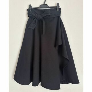 【美品】クイーンズコート リボンベルトラップスカート　黒