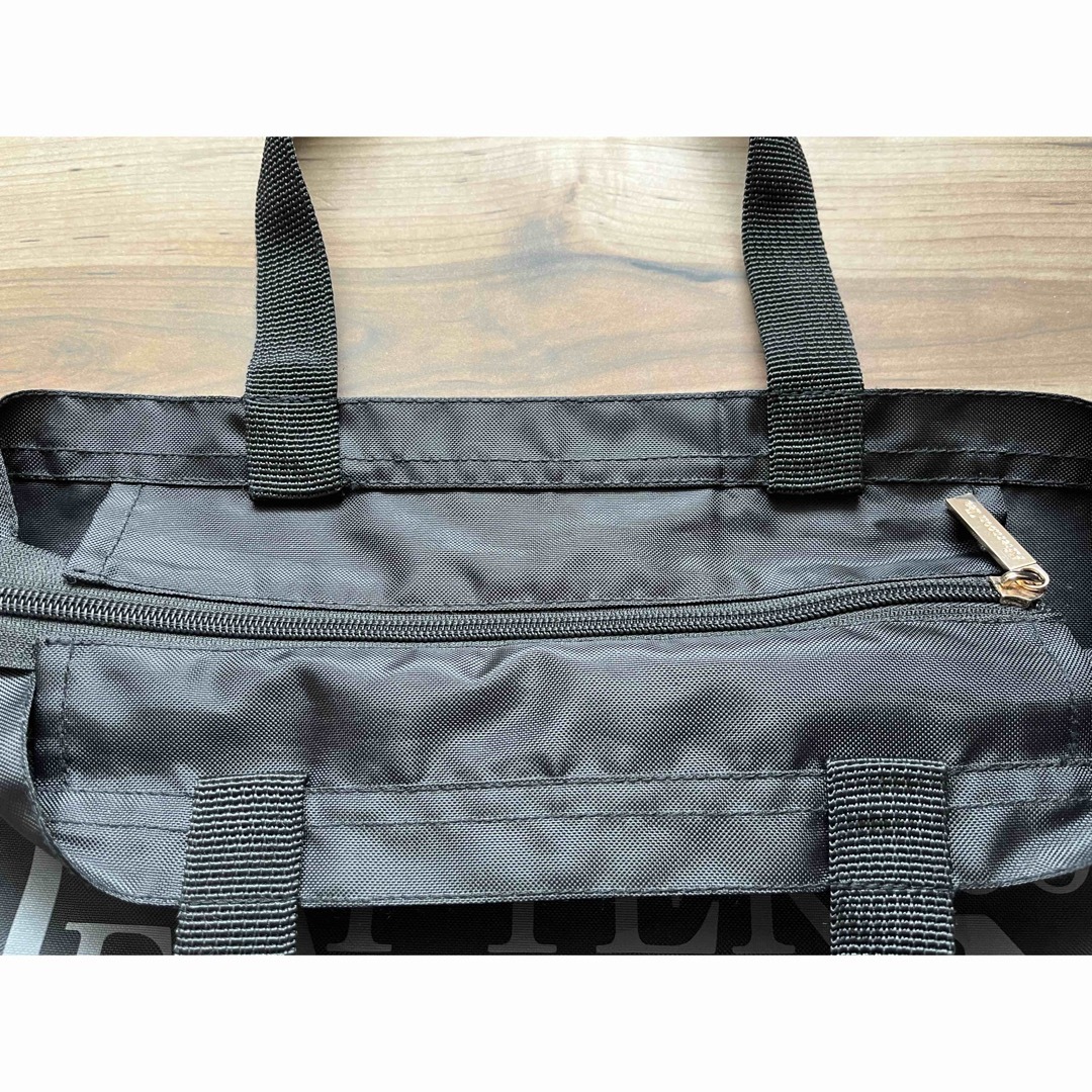 AfternoonTea(アフタヌーンティー)のアフタヌーンティー　スリットポケット付きロゴバッグS  ブラック レディースのバッグ(エコバッグ)の商品写真