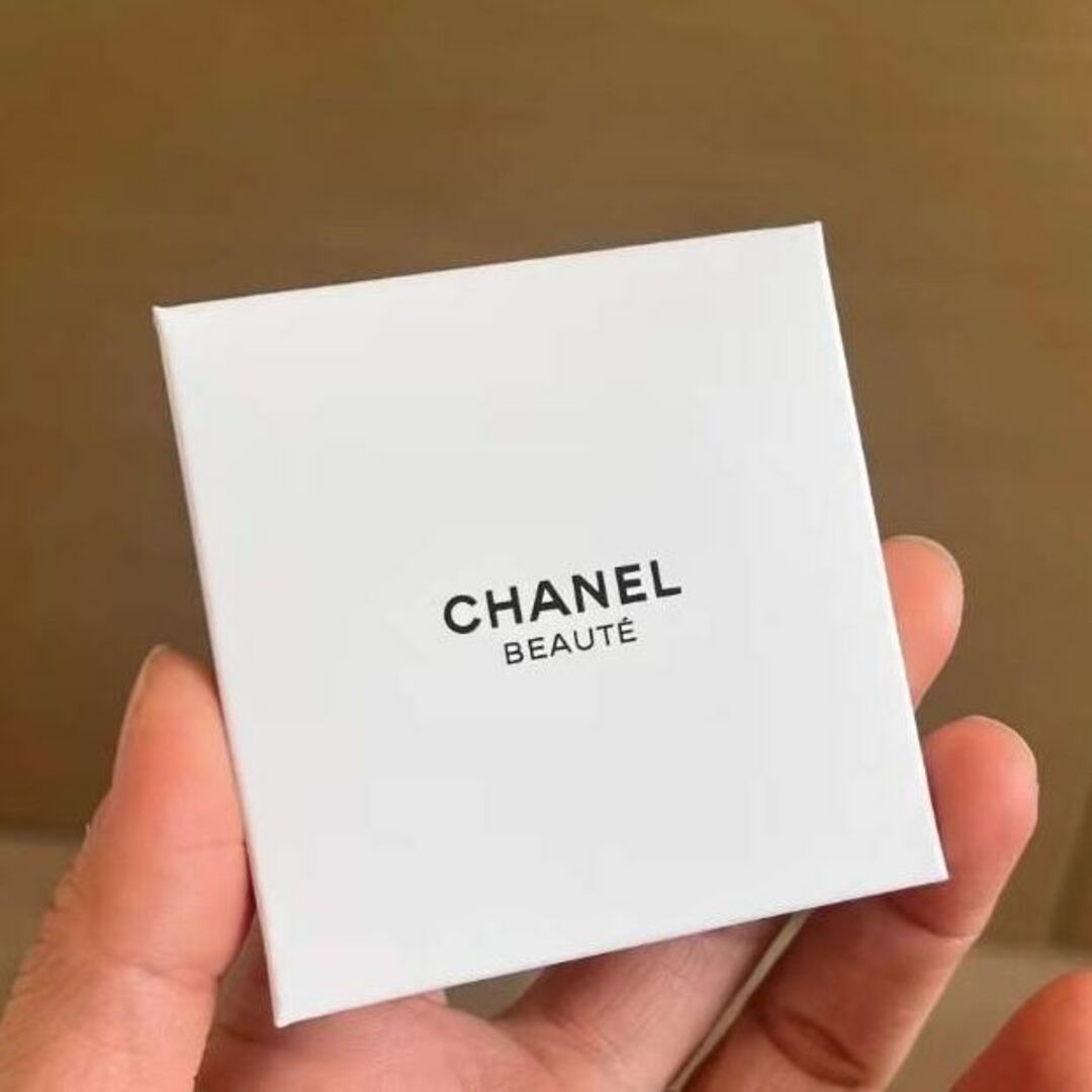 CHANEL(シャネル)の【未開封新品】 CHANEL  スマホリング ココマーク  ゴールド ノベルティ スマホ/家電/カメラのスマホアクセサリー(その他)の商品写真