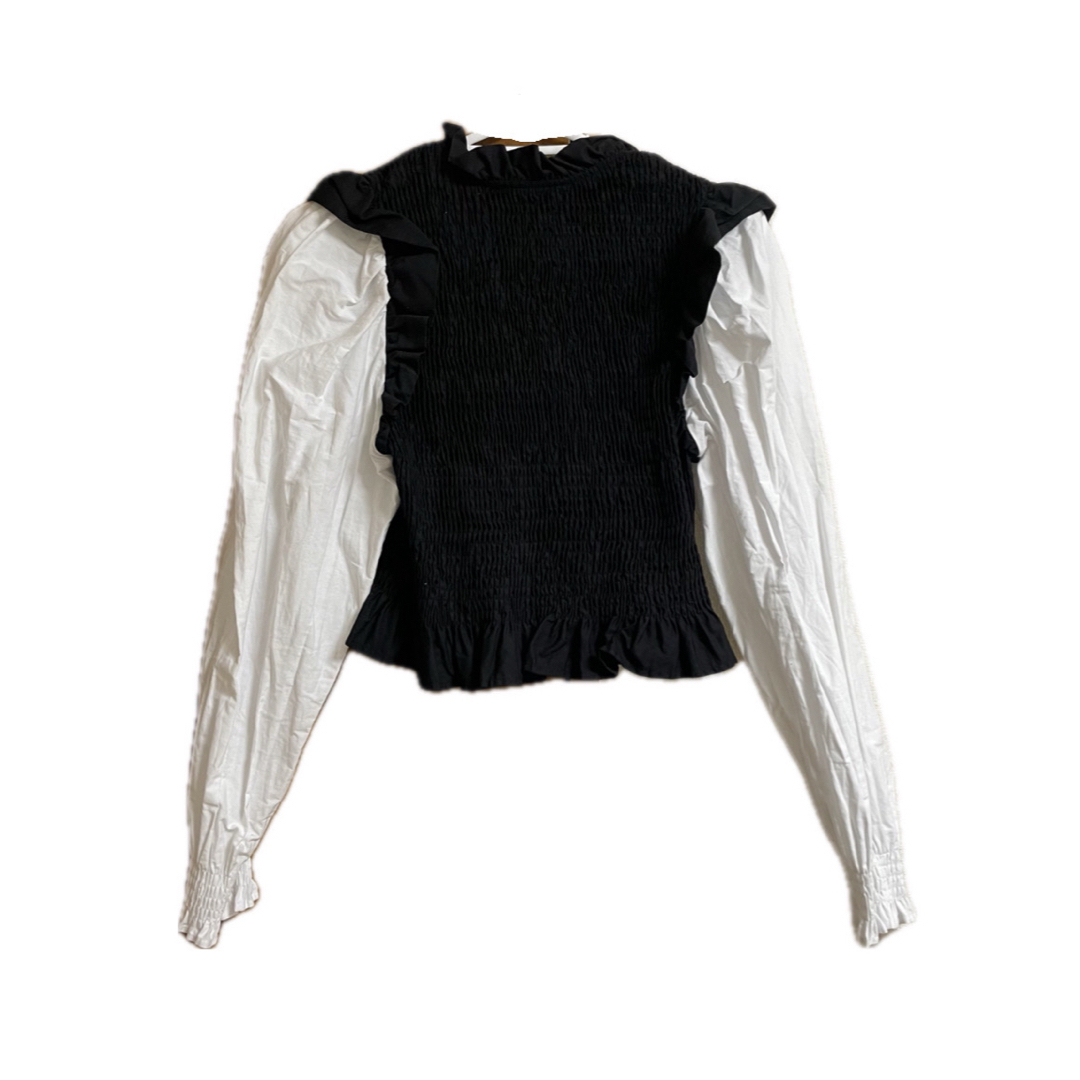 ZARA(ザラ)のZARA ruffle blouse レディースのトップス(シャツ/ブラウス(長袖/七分))の商品写真