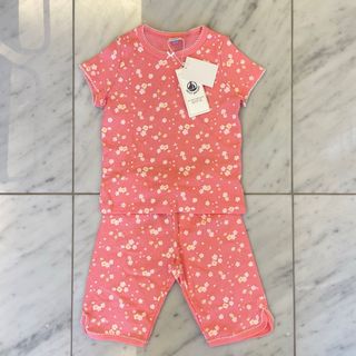 プチバトー(PETIT BATEAU)のプチバトー　半袖パジャマ花柄　ピンク　2A86ｃｍ(パジャマ)