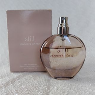 ジェニファーロペス(J.Lo)のジェニファーロペスStill  30ml(香水(女性用))